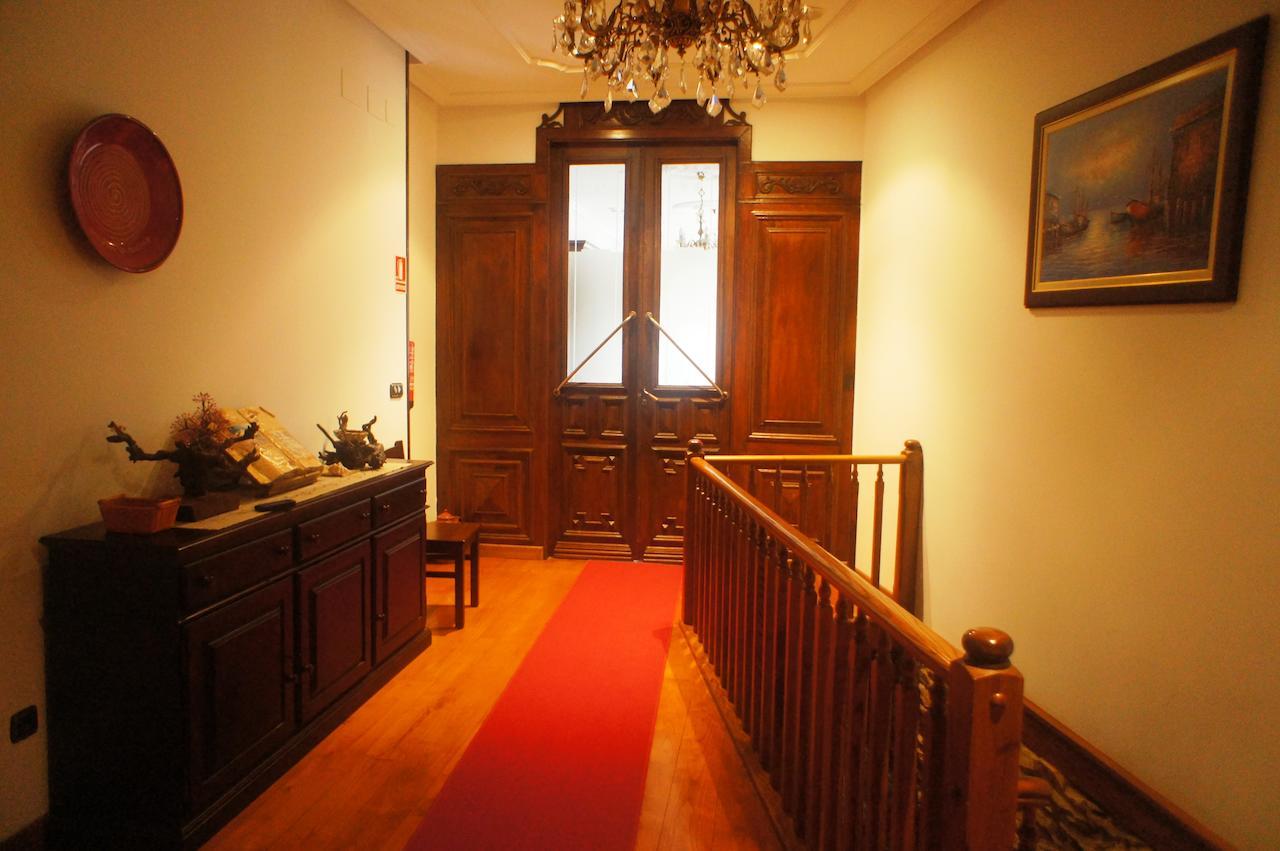 Mirador Da Ribeira Hotel Viana do Bolo Exterior photo